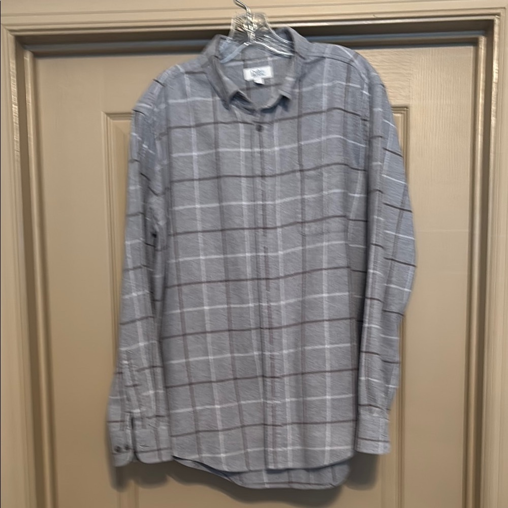 Croft & Barrow Gray Casual Button Down Shirt